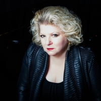 BWW Interview: Tanya Moberly of MOBERLY AT MAMAS MONTHLY at Don't Tell Mama