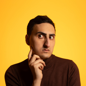 HOW'S YOUR HEAD? to Make Edinburgh Fringe Debut with Aarian Mehrabani Photo