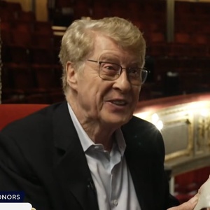 Video: Michael Crawford Reflects on PHANTOM OF THE OPERA Role on CBS MORNINGS Photo