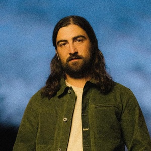 Review: NOAH KAHAN - THE GREAT DIVIDE TOUR at Target Field Minneapolis