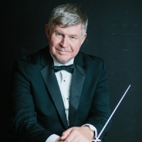 Renowned Conductor & Pianist Ian Hobson Appointed Guest Conductor Of Sinfonia Varsovi Photo