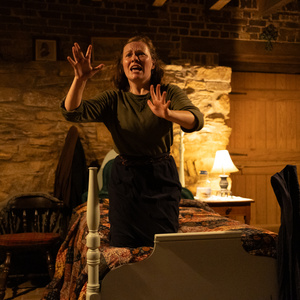 Photos: Stephen King's MISERY Gets A Site-Specific Production At Aldie Mill Photo