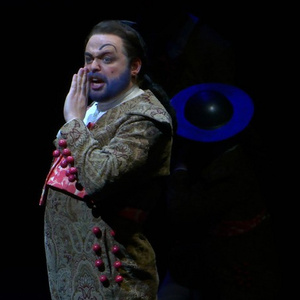 Video: Luke Sutliff Performs &lsquo;Largo al factotum&rsquo; From THE BARBER OF SEVILLE at Photo