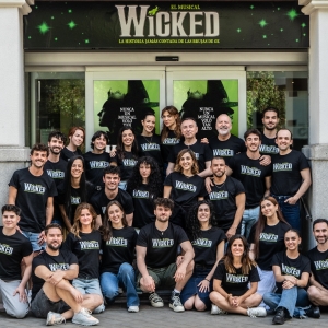 BREAKING: Cristina Picos y Cristina Llorente protagonizarán WICKED en Madrid Photo