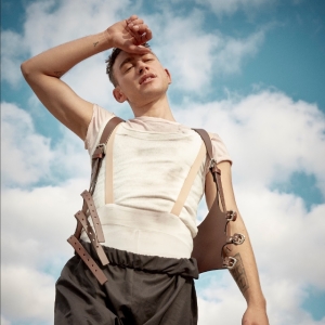 Olly Alexander Releases New Single 'When We Kiss'