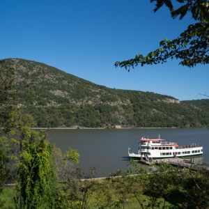 CIRCLE LINE Sets Sail to Bear Mountain with the Ultimate Oktoberfest Cruise Photo