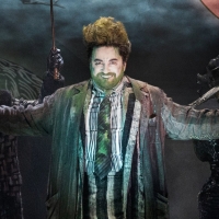 Wake Up With BWW 12/28: Alex Brightman Out of BEETLEJUICE, Tony Awards Update, and Mo Video