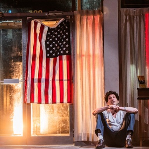 Review Roundup: DOG DAY AFTERNOON, Starring Jon Bernthal and Ebon Moss-Bachrach Photo