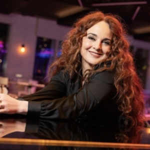 Melissa Errico Sets Live Dates with Julian Ovenden, Alec Baldwin, & More Photo