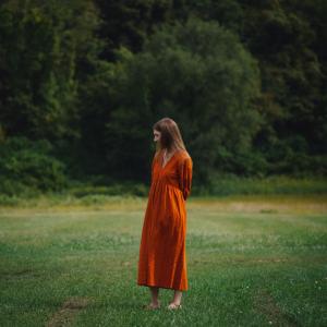 Kate Prascher Shares New Single "RETROGRADE" Ahead of Album Photo