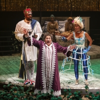 Review: THE MOST SPECTACULARLY LAMENTABLE TRIAL OF MIZ MARTHA WASHINGTON at Steppenwolf Theatre Company Article