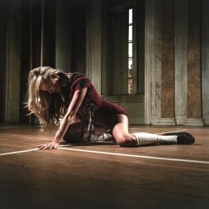 Laurel to Release Album CRYING ON THE TENNIS COURT Photo