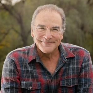 Mandy Patinkin Cast as Odin in Prime Video&rsquo;s GOD OF WAR Series Photo