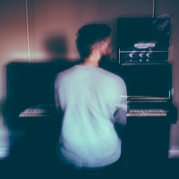 Ambient-electronic Producer Tom Ashbrook Releases Debut Single 'Too Soon' Video