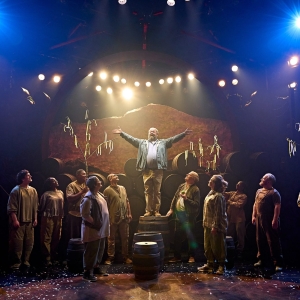 Review: THE UNLIKELY PILGRIMAGE OF HAROLD FRY, Chichester Festival Theatre Photo