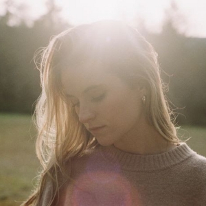 Rosie Darling Releases New Track 'Justify' Photo