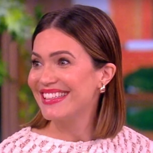 Video: Mandy Moore Reveals Her Broadway Dreams On THE VIEW Photo