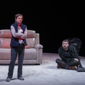 Review Roundup: LITTLE BEAR RIDGE ROAD Starring Laurie Metcalf Opens at Steppenwolf Photo