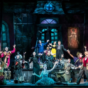 Interview: Melody Munitz of THE ADDAMS FAMILY at Van Wezel Photo