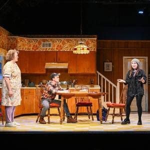 Review: MIRACLE ON SOUTH DIVISION STREET Delights at Penguin Rep Theatre Photo