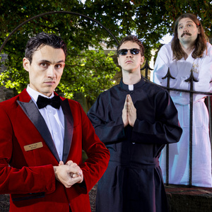 Crybabies Celebrate Premiere Of New Fringe Show With Spooky Photoshoot