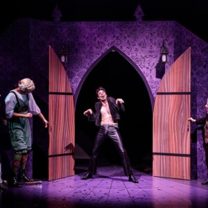 Review: Actors' Shakespeare Project's DRACULA: A COMEDY OF TERRORS is up to its Neck in Laughs