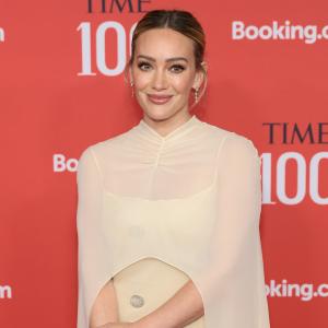 Hilary Duff Releases HOLIDAY THINGS EP with New Original Songs Photo