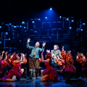 Review: The Stratford Festival's SOMETHING ROTTEN Has Something for Everyone Video