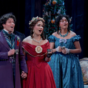 Video: Holiday Carols from A CHRISTMAS CAROL at Milwaukee Rep Video
