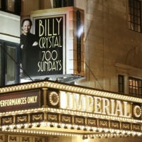 BWW Flashback: Billy Crystal Brings 700 SUNDAYS to Broadway Photo