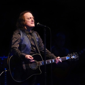 Interview: TOMMY JAMES Talks Career and Show at PNC Arts Center on 5/28 Photo