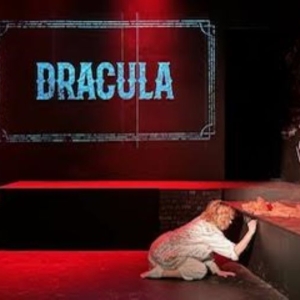 Review: A Seductive DRACULA by Town Players of New Canaan Photo