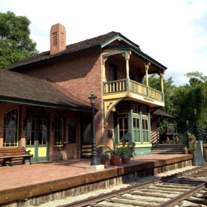 Theatre in Historic Places: Unbound Productions Takes MYSTERY LIT to the Santa Anita Train Depot