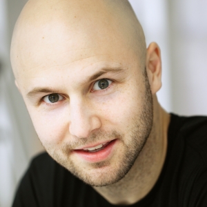Interview: Meet Adam Dyer, Choreographer of NEWSIES at The REV Photo