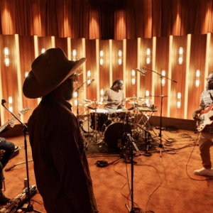 Willie Jones Covers Usher's 'OMG' In New Apple Music Sessions EP