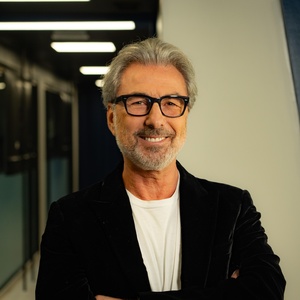 Interview: Hablamos con Luciano Cannito sobre las últimas funciones de RAFFAELL Photo