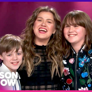 Kelly Clarkson Says Goodbye To Talk Show With Kids River And Remington By Her Side Photo