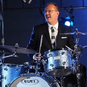 Interview: MATT JOHNSON of SWINGIN' THE DISNEY SONG BOOK! @ CAMPUS JAX NEWPORT BEACH Photo