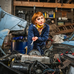 FIXING, A Drag Show About Family Break-Ups and Car Breakdowns to Launch Autumn Tour Photo