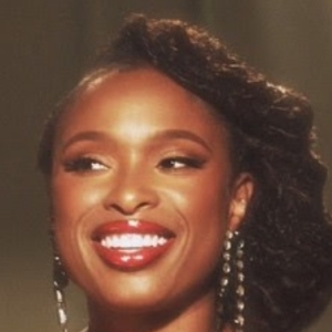 Jennifer Hudson Releases First Holiday Album The Gift of Love Photo