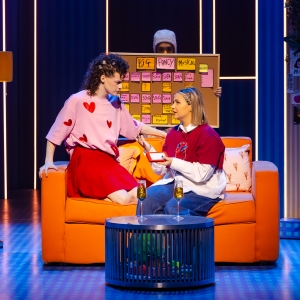 Review: WHY AM I SO SINGLE?, Garrick Theatre Photo