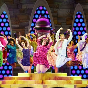 HAIRSPRAY Tour Sues Production Group After Broken Sprinkler Causes Damage Interview
