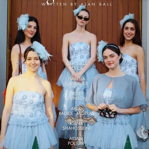 FIVE WOMEN WEARING THE SAME DRESS To Be Presented At The Triad Theater December 12 Photo