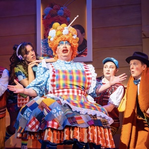 Review: THE SNOW QUEEN, Perth Theatre Photo