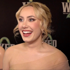 Video: The Current Cast of WICKED Lights Up the Green Carpet for the 20th Anniversary Cele Photo