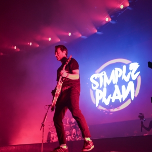 Review: SIMPLE PLAN - BIGGER THAN YOU THINK TOUR at Armory
