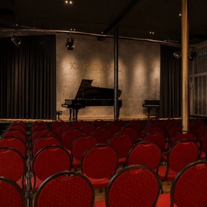 Feature: THEATERCOUCH IS BACK at Theatercouch Photo