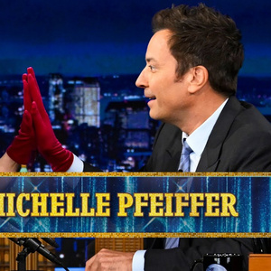 Michelle Pfeiffer Faces Off Against Jimmy Fallon in Fast-Talking Jinx Challenge Photo