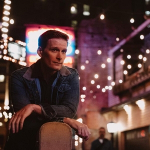 Patrick Davis Unveils New Song 'Red Wine (Your Way Through It)' Video