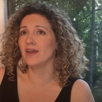 VIDEO: Donna Vivino and Larry Hochman Perform 'Smile'